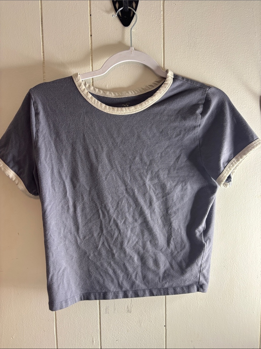 534 - Hollister Womans Tee Shirt Cropped